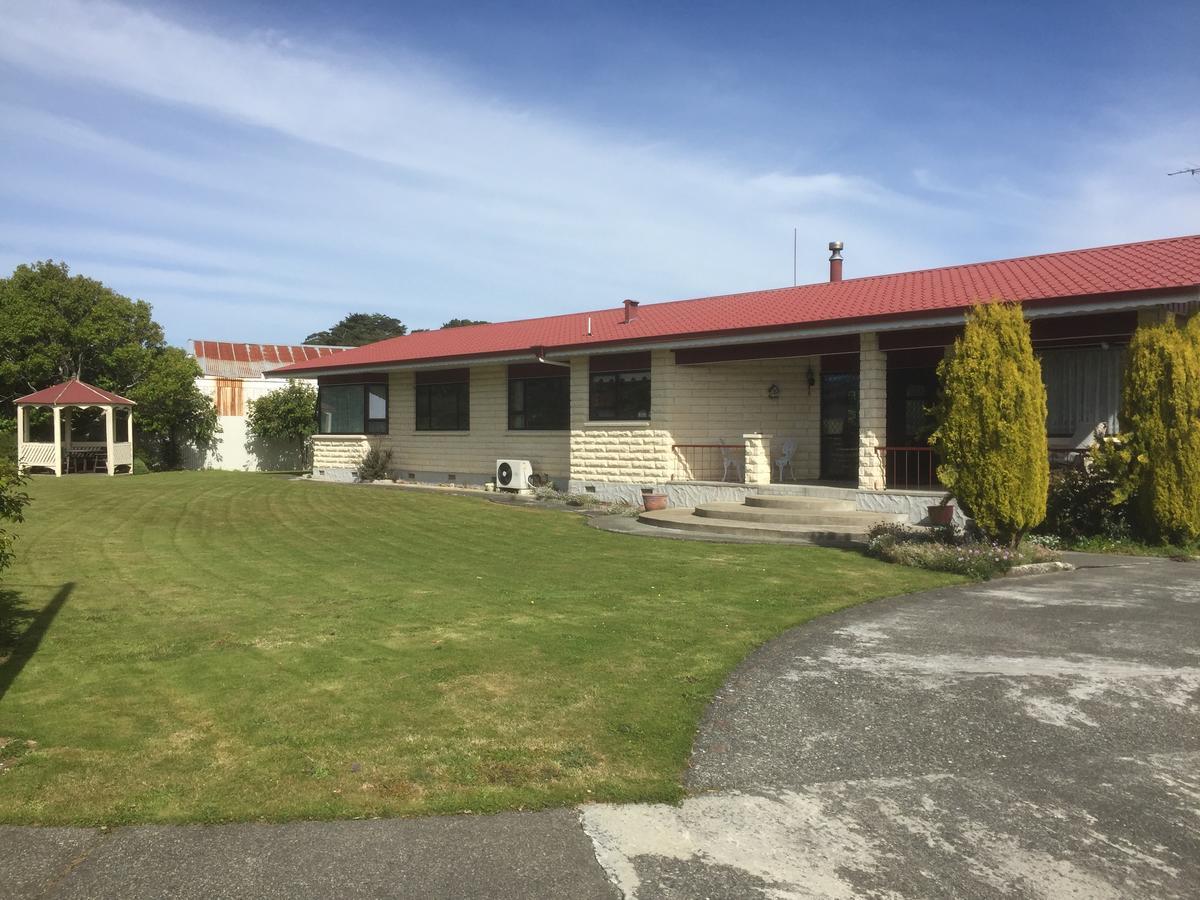 Ron And Tony'S Bed & Breakfast Tuatapere Екстериор снимка