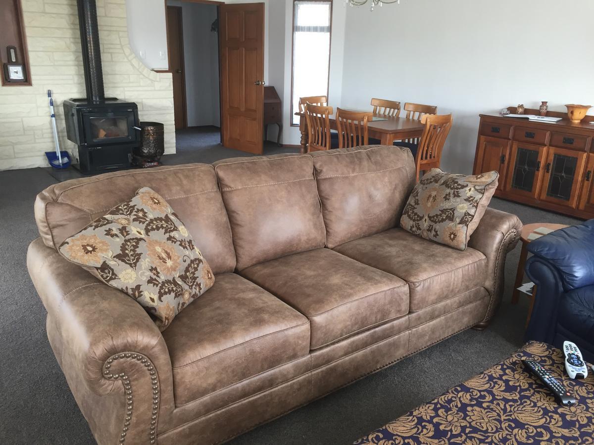 Ron And Tony'S Bed & Breakfast Tuatapere Екстериор снимка